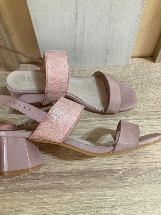 Дамски сандали на токчета