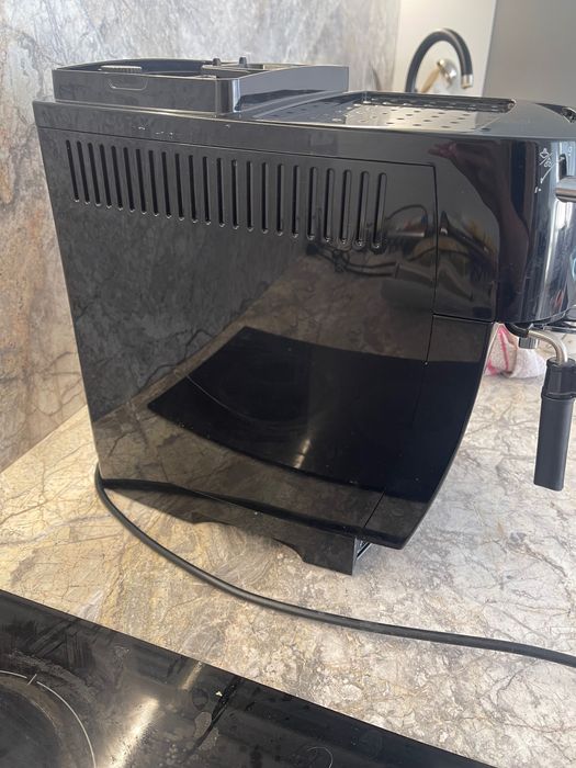Кафемашина Delonghi ECAM22.112B