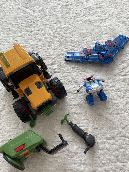 Продам игрушки для мальчика