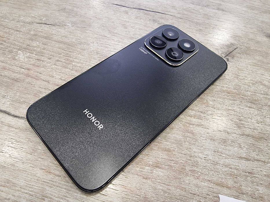 Honor x8b 256GB 8GB RAM