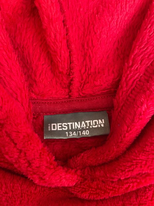 Червено пуловерче за дете