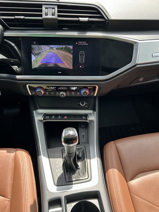 Audi Q3 2020 2.0 TFSI Quattro Plafon panoramic Piele Stare super buna