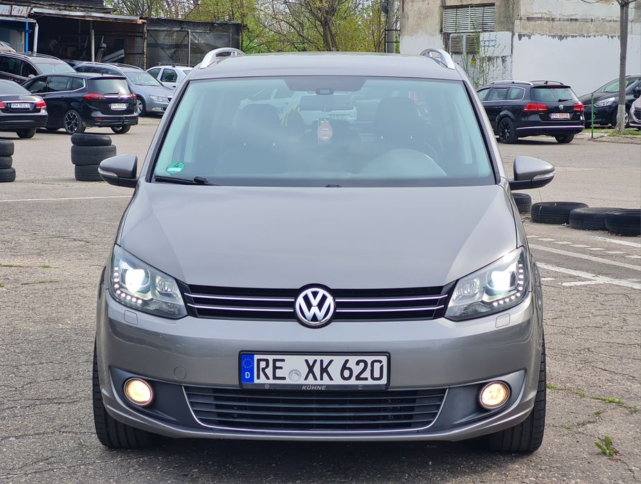 VW Touran Highline 2011 ~ 2.0 TDI - 140 CP ~ Euro 5 ~ Navi Piele BiXenon Led Klimă Senzori etc