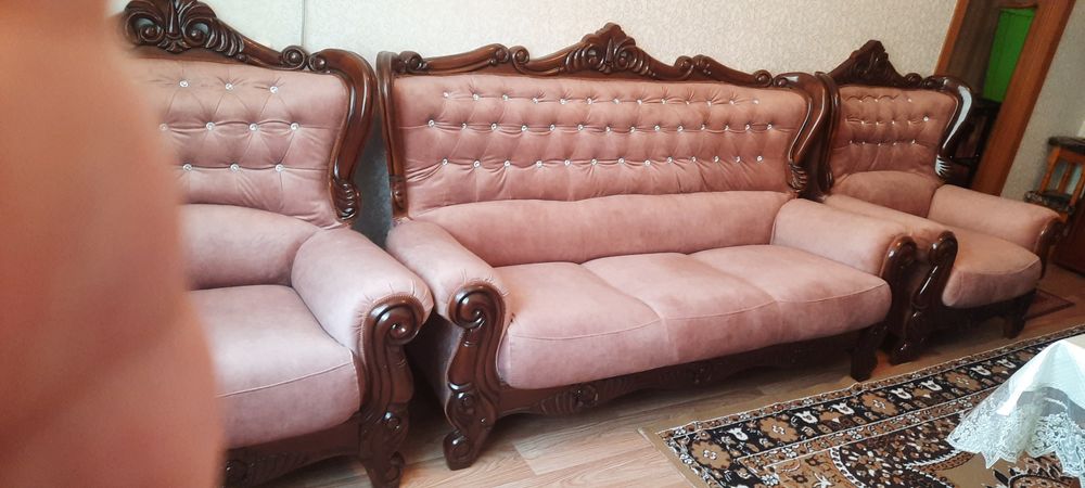 Мягкий уголок продам