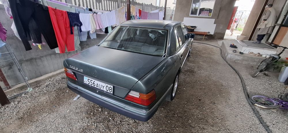 Мерседес е200 ПРОДАМ НАХОДУ