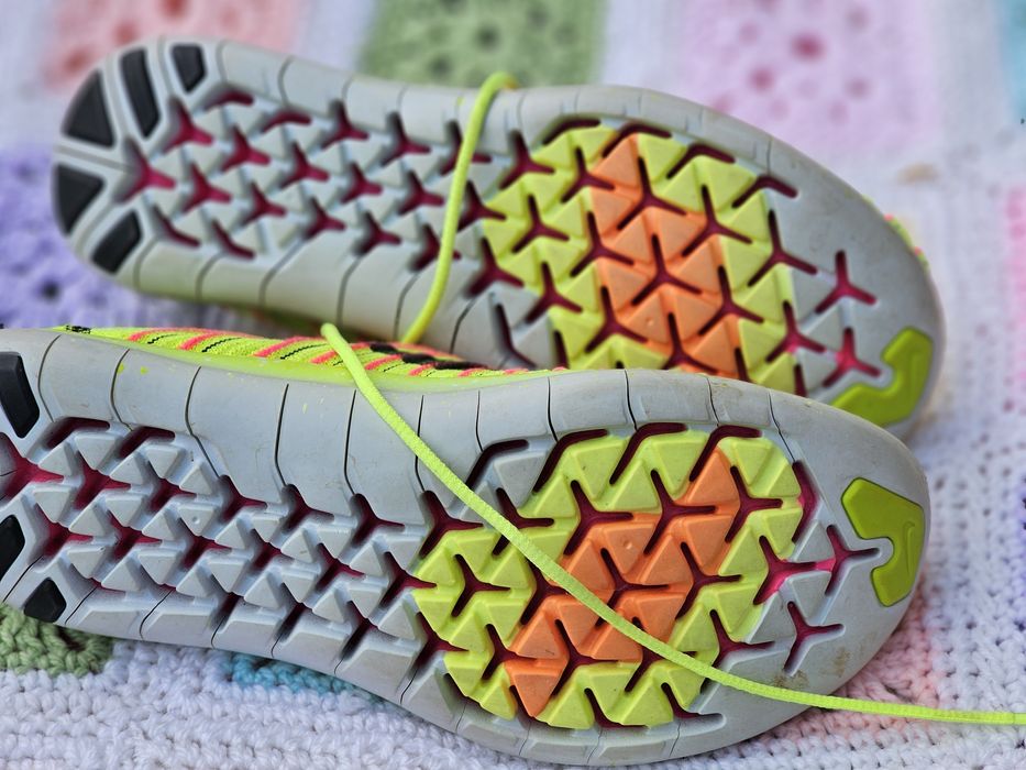 Nike оригинално дамски летен модел сникърси 38