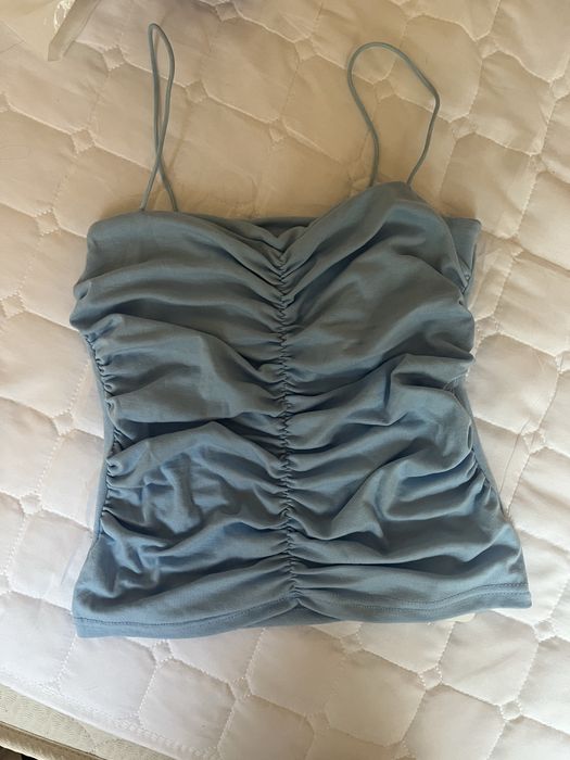 майка голубая новая