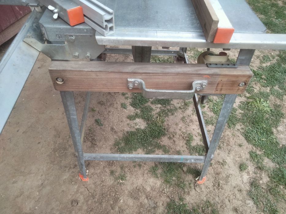 Vînd circular cu ax și pendulă.