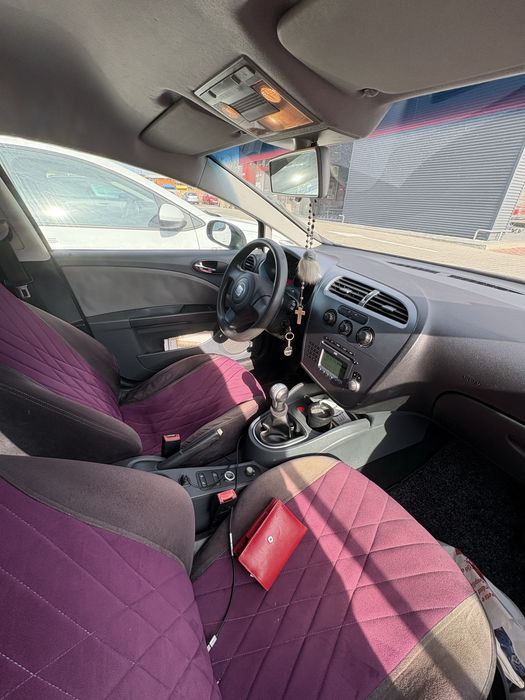 Seat Leon  , din 2009 , motor 1.9 , 105cp , geamuri , oglinzi electric
