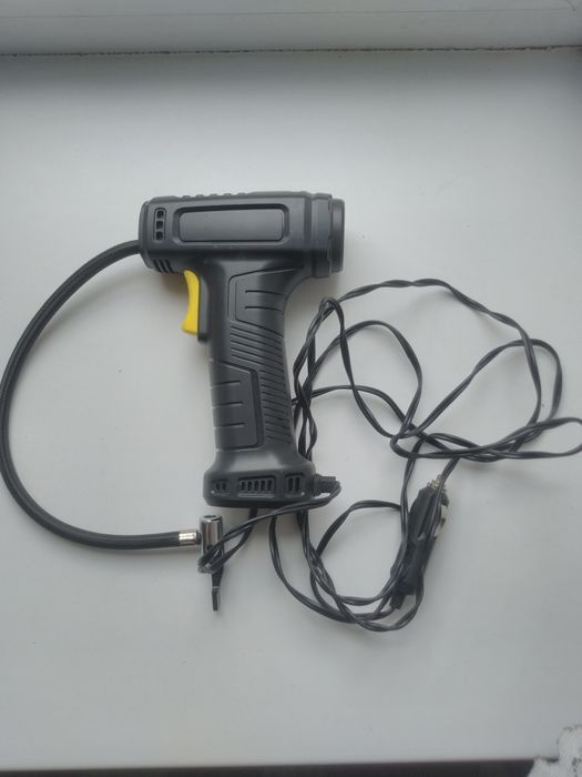 Продам компрессор для подкачки колёс