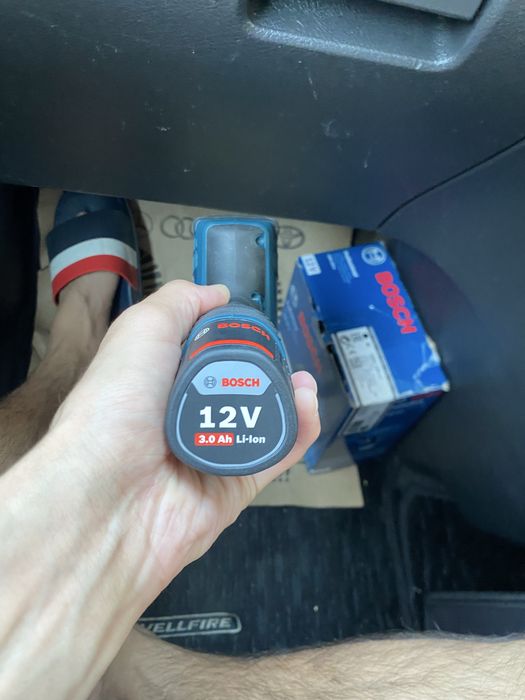Винтоверт Bosch 120 li новый