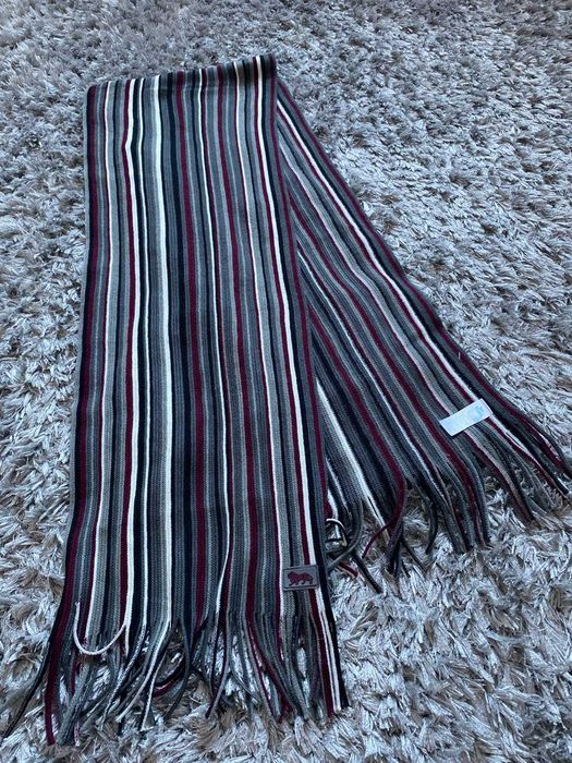 fular lonsdale barbatesc