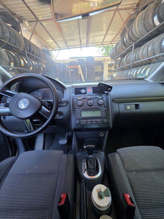 Vand wv Touran 2004 2.0 tdi 7 locuri Automat