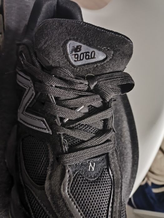 New Balance Сникърси '9060' в черно