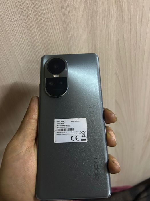 продается телефон