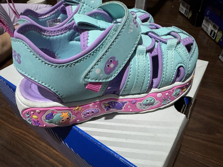 Sandale skechers marimea 25