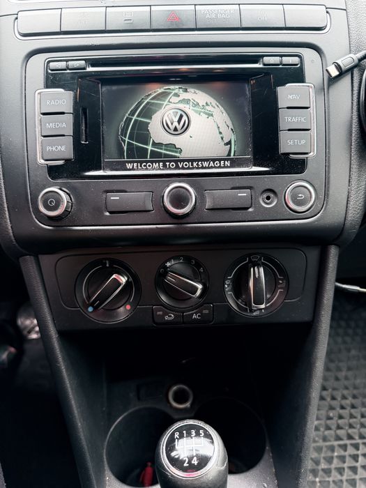Продава се Volkswagen поло 1.2 2012 година 75кс