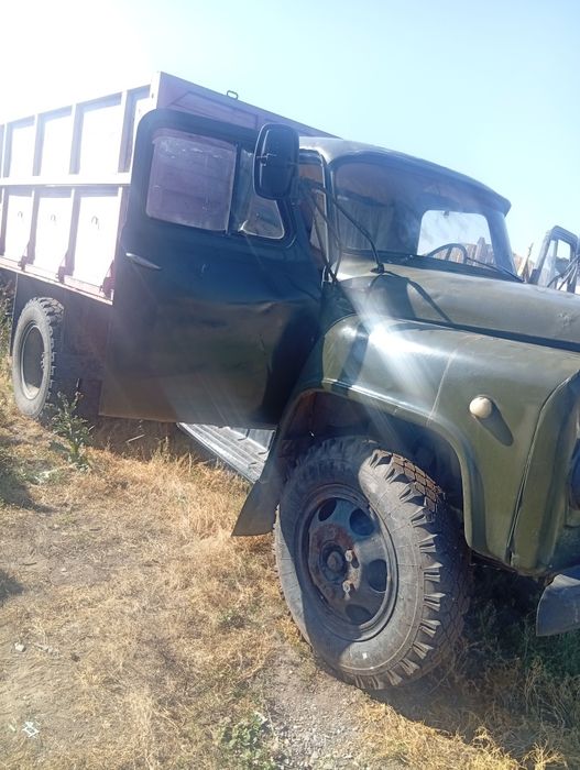 Газ 52 сатылады.