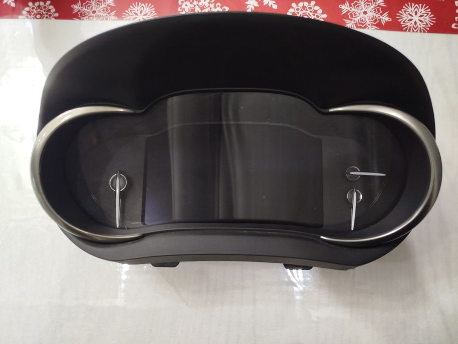 Buick (premier dizayndagi) elektron tablo.