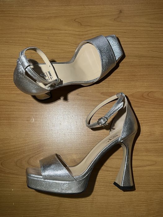 Сребърни токчета Sara Pen естествена кожа