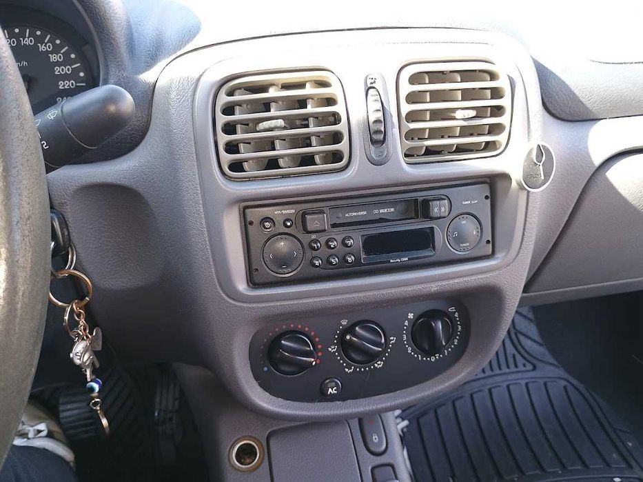 auto clio symbol