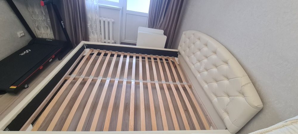 Кровать 2-х местный без матраса.