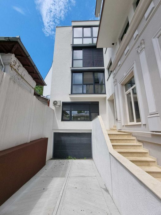 Usa pentru garaj, rulouri exterioare, automatizari porti, bariere