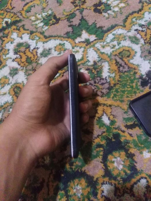 redmi 4x 32gb srochna sotiladi