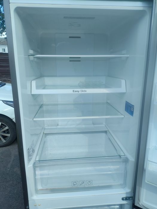 Продам холодильник Samsung NoFrost