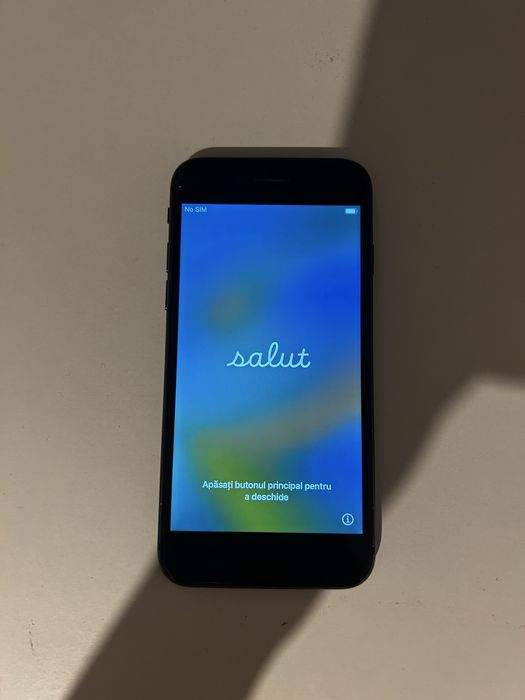 iPhone 8 Black, baterie 100%, neverlocked, Touch ID perfect