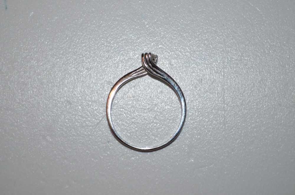 INEL AUR alb 18K + 1 Diamant = 0.15ct. - De logodna -Vintage Solitaire