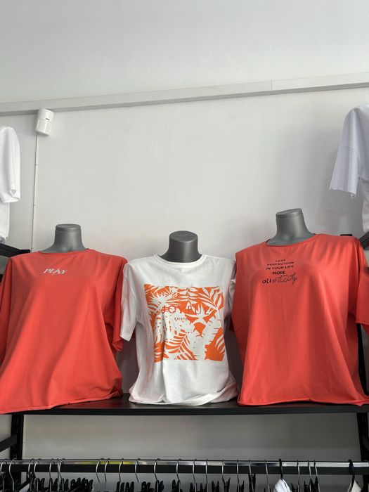 Дамски тениски. уникална материя! Нови!