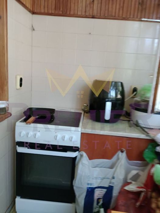 Продава се Четиристаен апартамент в Варна, Възраждане 4 - 105 кв.м за 1896 €/кв.м - Снимка #7