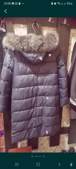 Продам зимнюю куртку 42-44