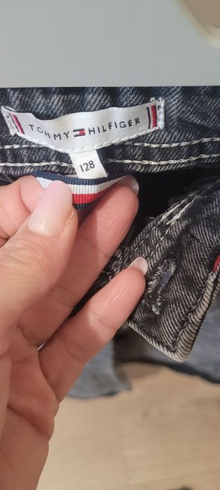 Blugi Tommy Hilfiger fete