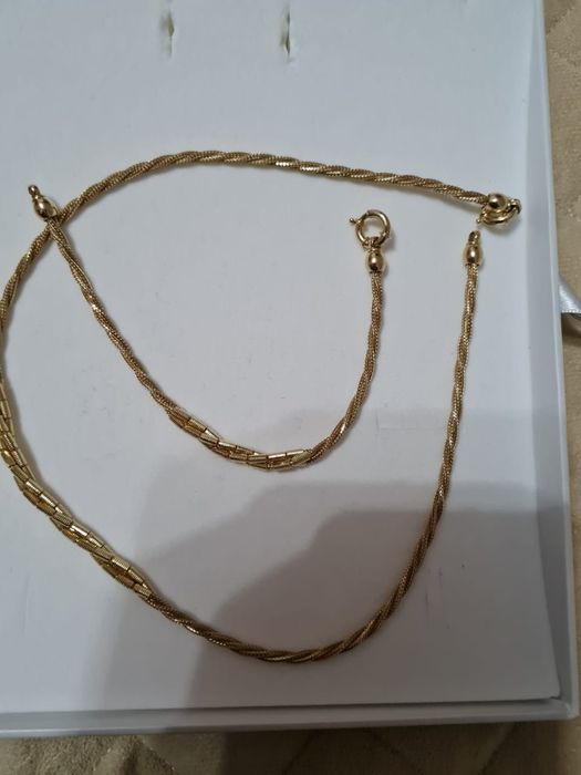 Продам золотой набор , колье и браслет.