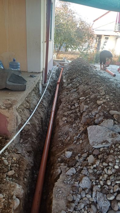 Urachi ura sovuq suv tortish kanalzatsiya turbalarini utqazish ishlari