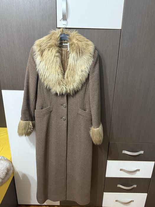 Palton din langa si blana