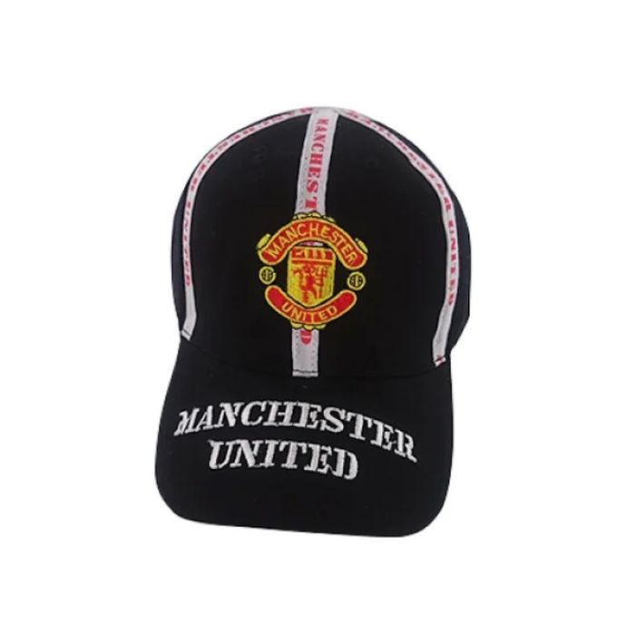 Шапка с козирка Manchester United