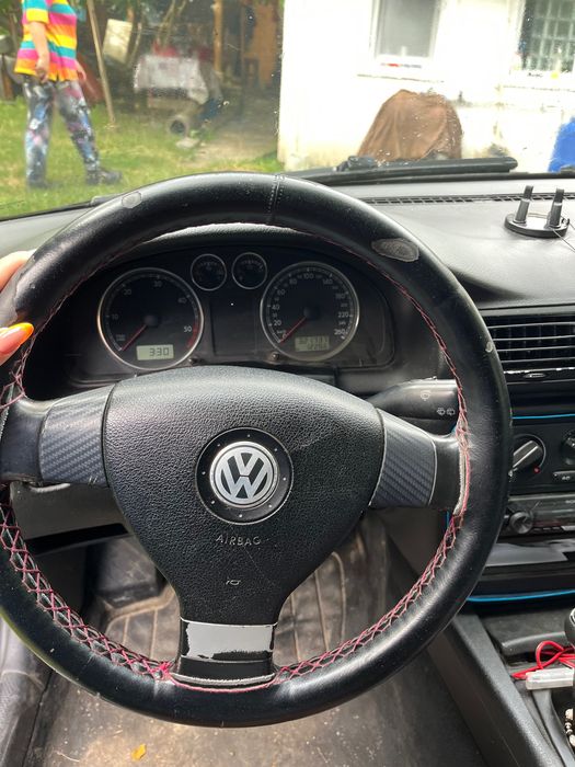 Vând wolksvagen passat b5