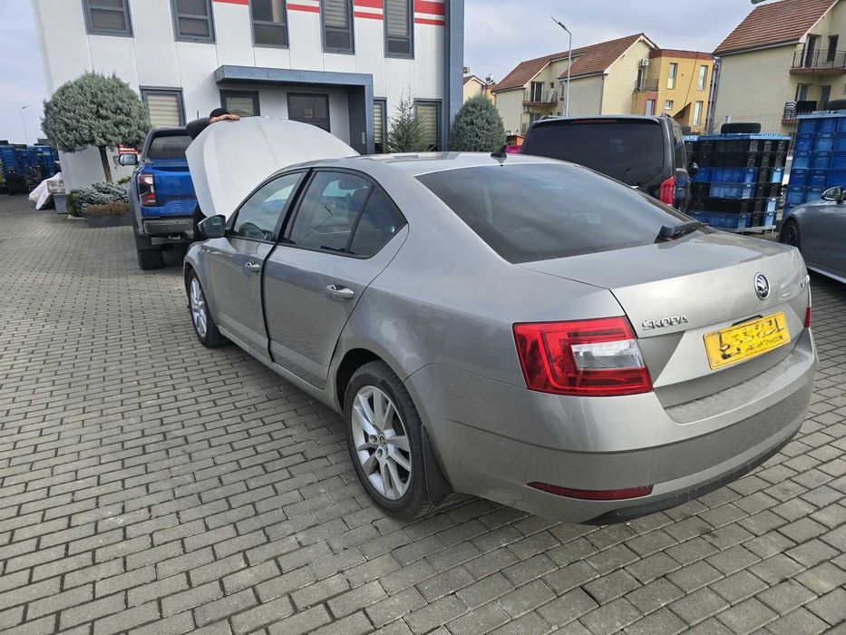 Dezmembrari dezmembrez Skoda Octavia 3 facelift 2.0 TDI cod motor CRM