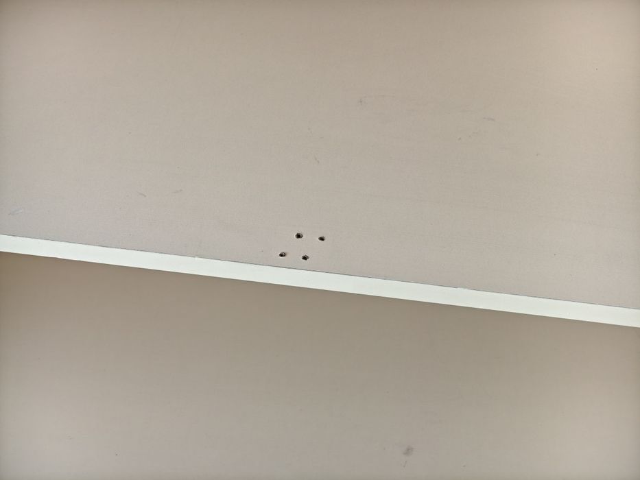 Продавам вграден гардероб на шкафове