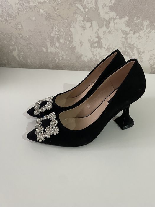 Туфли черный 36 размер новый