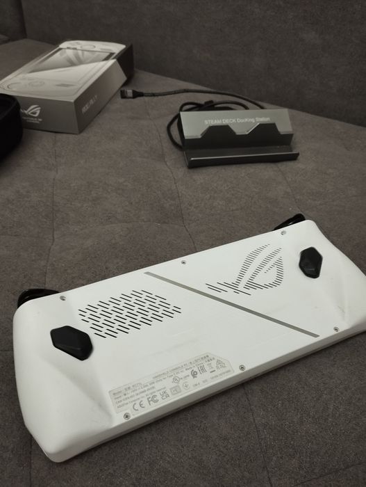 Asus rog ally 512