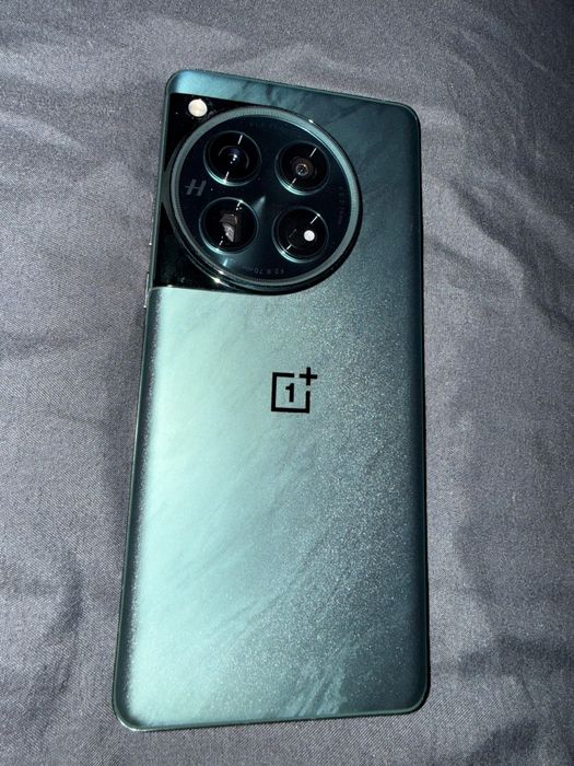 OnePlus 12 16/512gb, с минусом
