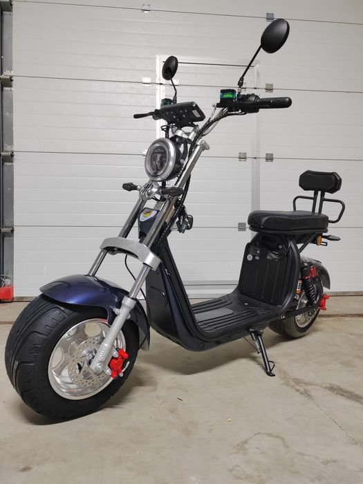 Scuter electric nou Black Sticker