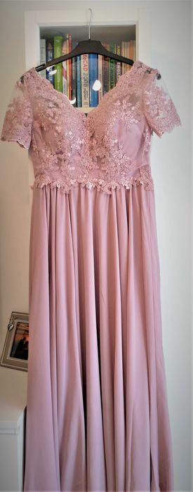 Rochie roz lunga foarte eleganta, potrivita pentu nasa, soacra