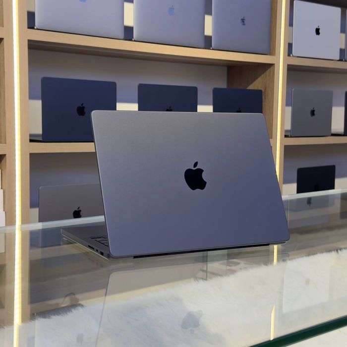 Macbook Pro M4 16/512 Nasiya savdo Trade in bor