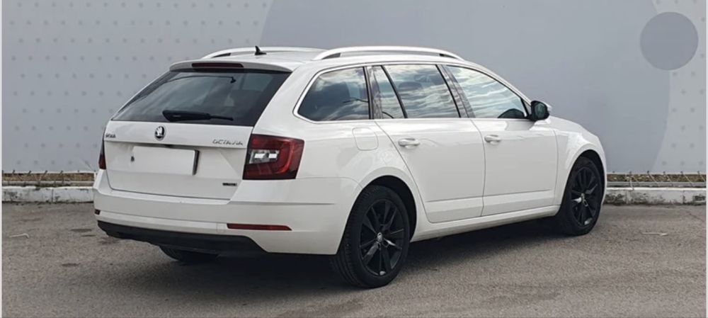 Шкода Октавия 2020г с всички екстри за модела