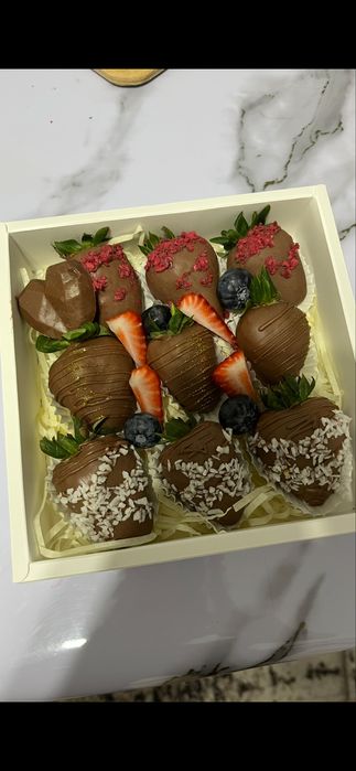 Лучший подарок – клубника в шоколаде